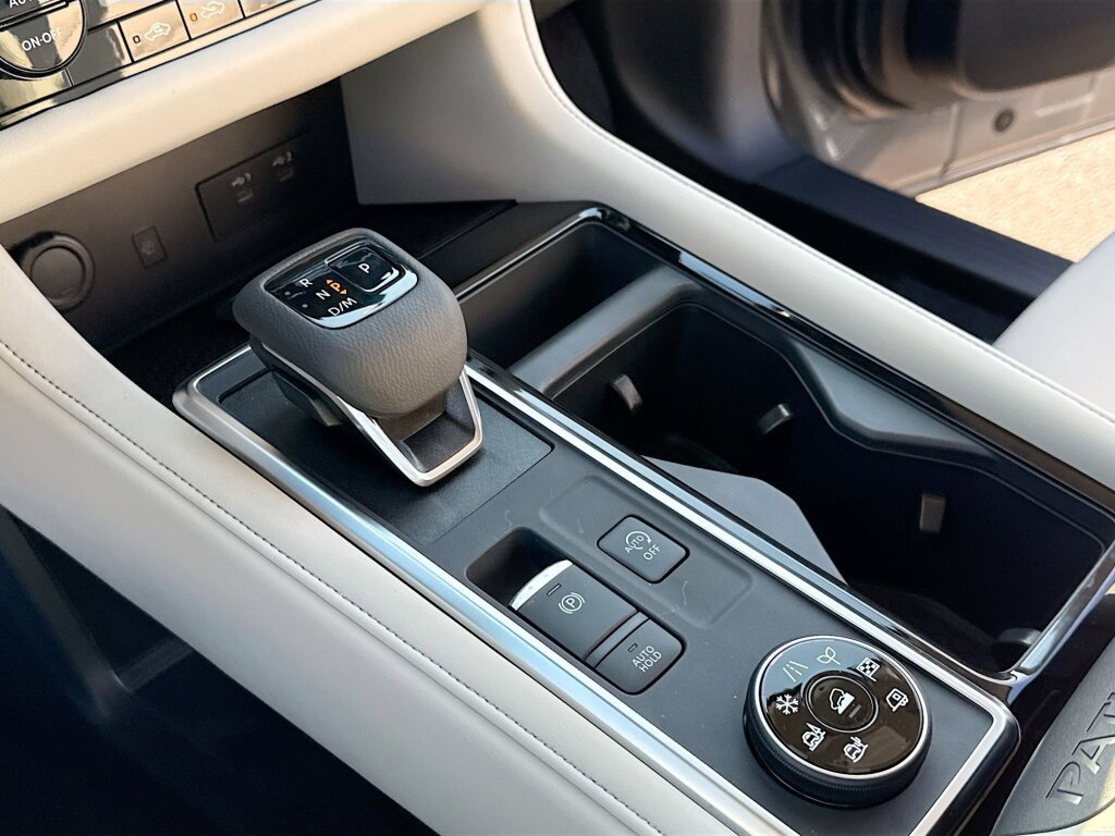 New 2026 Nissan Pathfinder SL AWD/4WD image 12