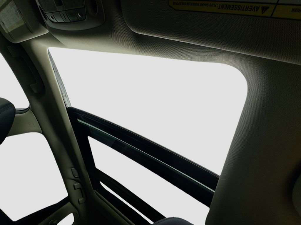 Used 2018 Nissan Rogue SL w/ Premium Package image 27