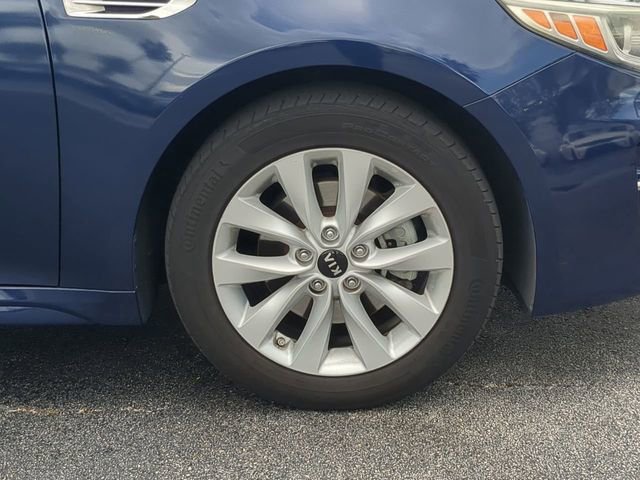 Used 2016 Kia Optima LX w/ Option Group 014 FWD image 11