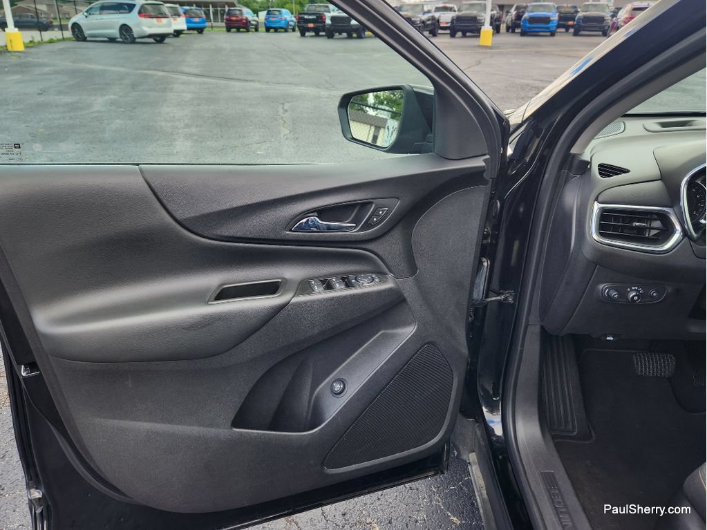 Used 2021 Chevrolet Equinox LT FWD image 19