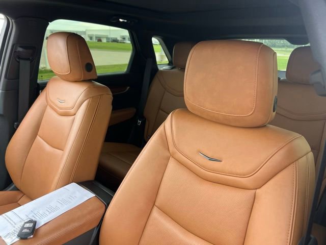 Used 2025 Cadillac XT5 Premium Luxury AWD/4WD image 9