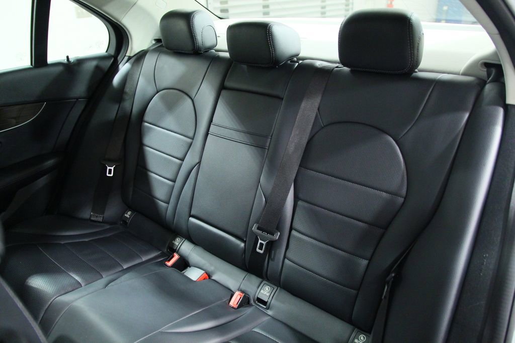 Certified 2018 Mercedes-Benz C 300 4MATIC Sedan image 32