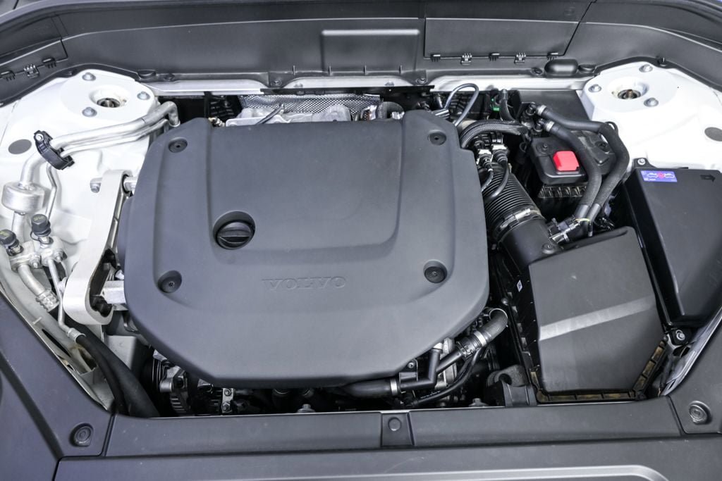 Certified 2024 Volvo XC90 B6 Ultimate AWD/4WD image 38
