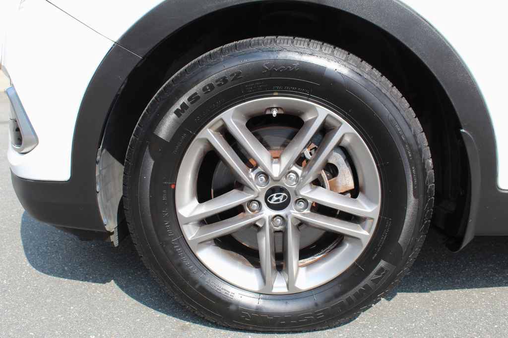 Used 2017 Hyundai Santa Fe Sport AWD/4WD image 34