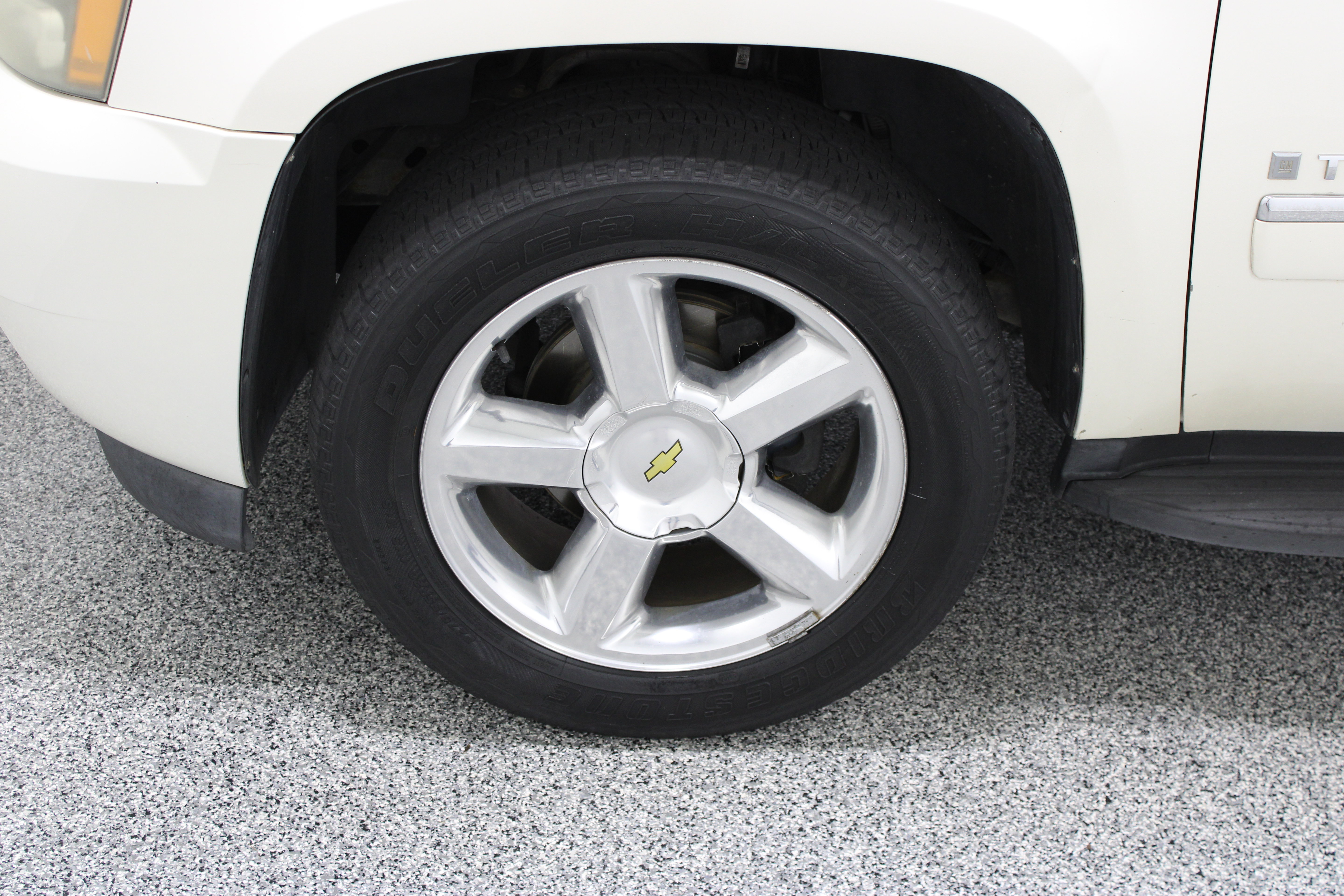Used 2009 Chevrolet Tahoe LTZ RWD image 11