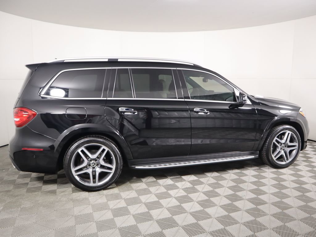 Used 2017 Mercedes-Benz GLS 550 4MATIC image 4