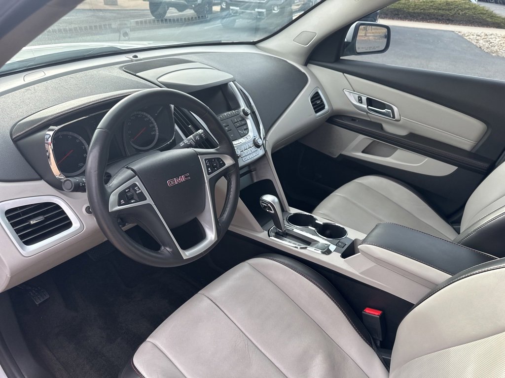 Used 2015 GMC Terrain SLT image 12