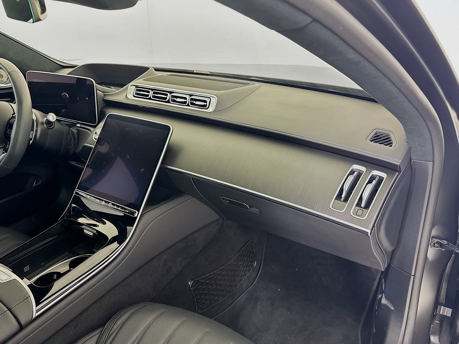 Used 2024 Mercedes-Benz S 63 AMG S image 7