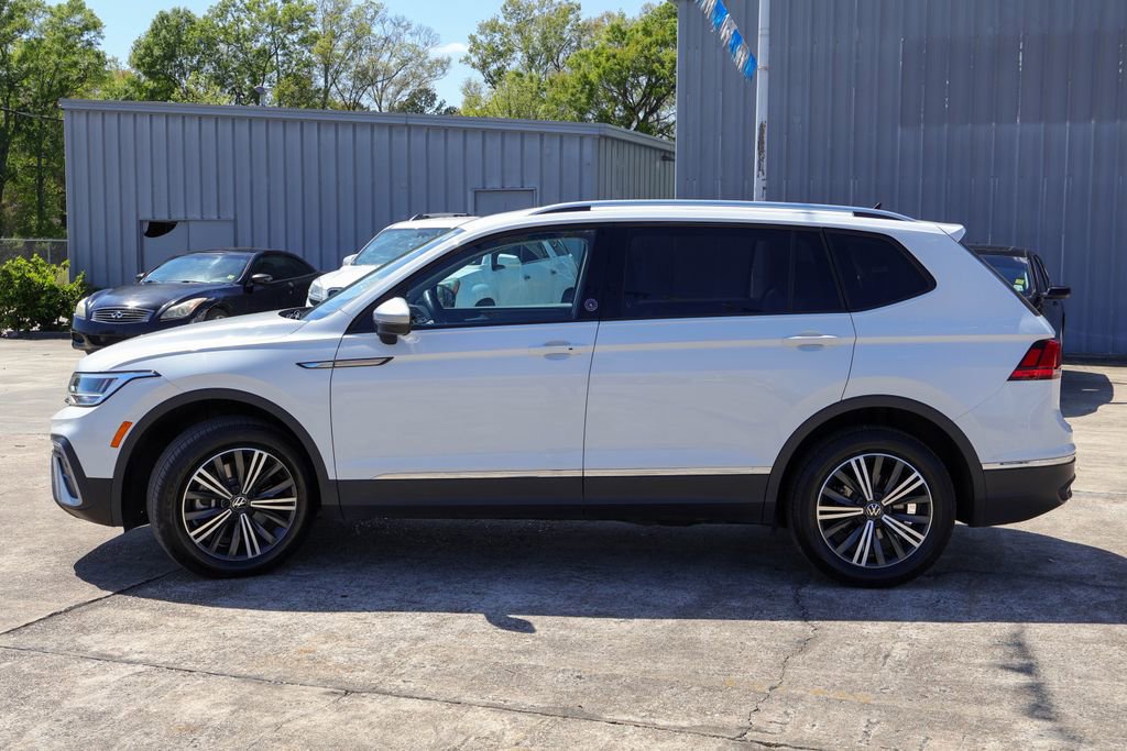 Used 2024 Volkswagen Tiguan SE image 25