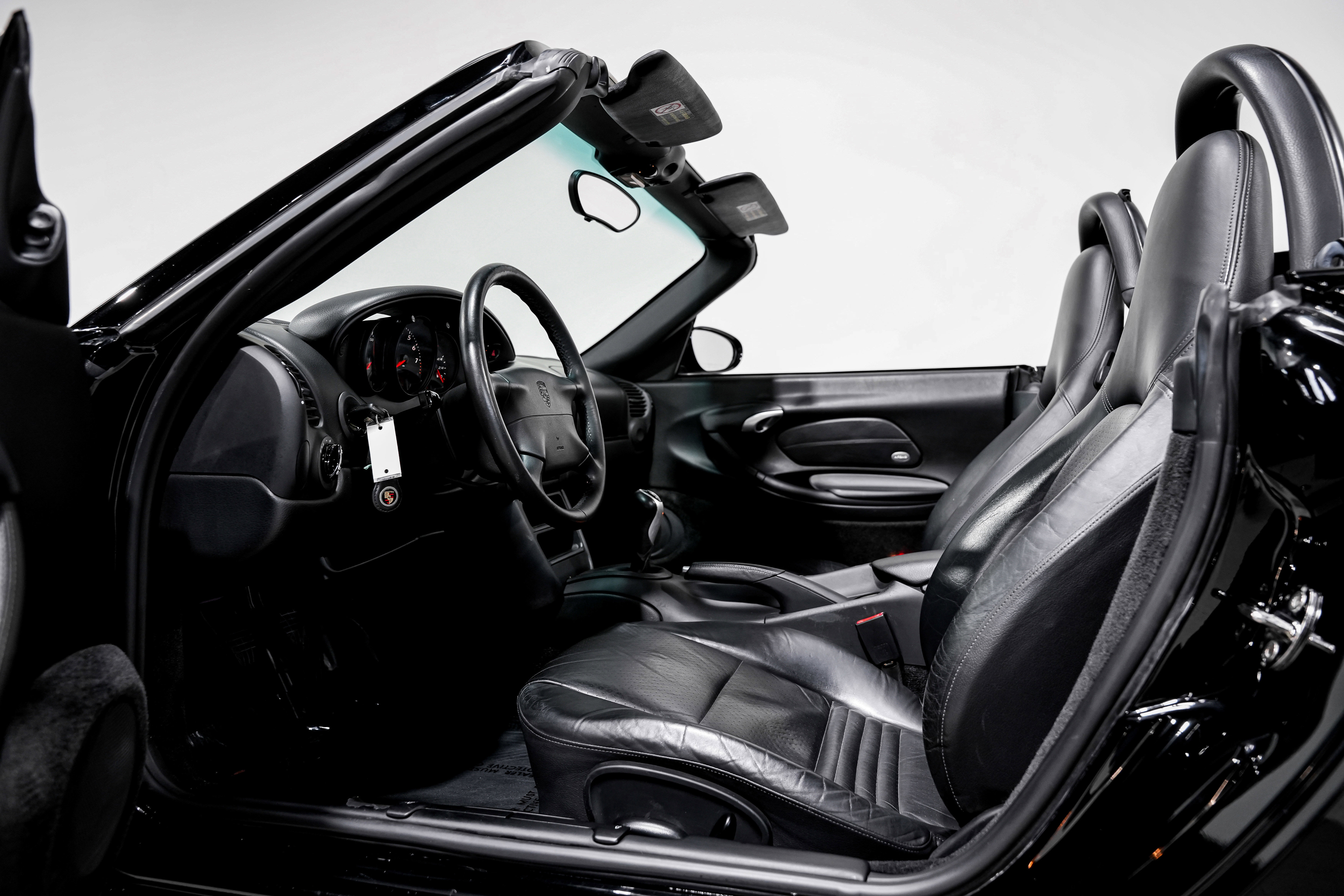 Used 2000 Porsche Boxster image 16