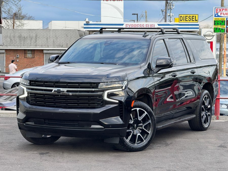Used 2021 Chevrolet Suburban RST w/ Luxury Package image 9