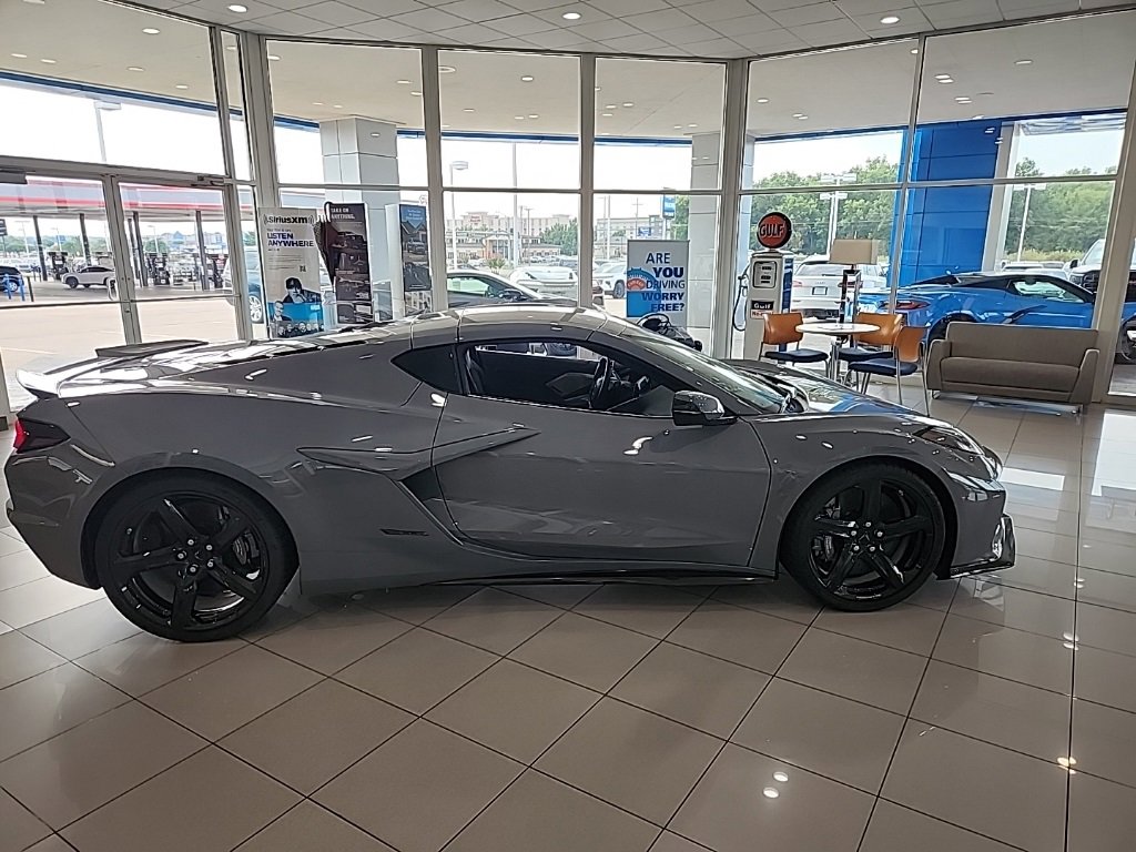 Used 2024 Chevrolet Corvette E-Ray w/ ZER Performance Package image 2