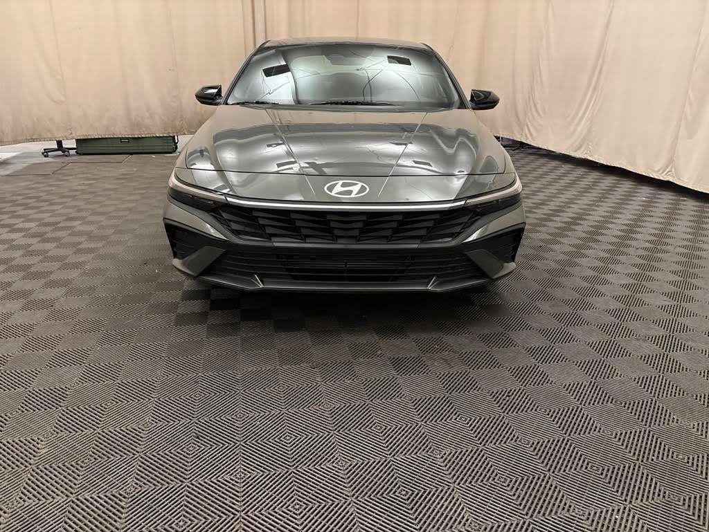 New 2026 Hyundai Elantra Sport FWD image 2