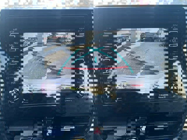 Used 2023 Toyota Camry SE image 11