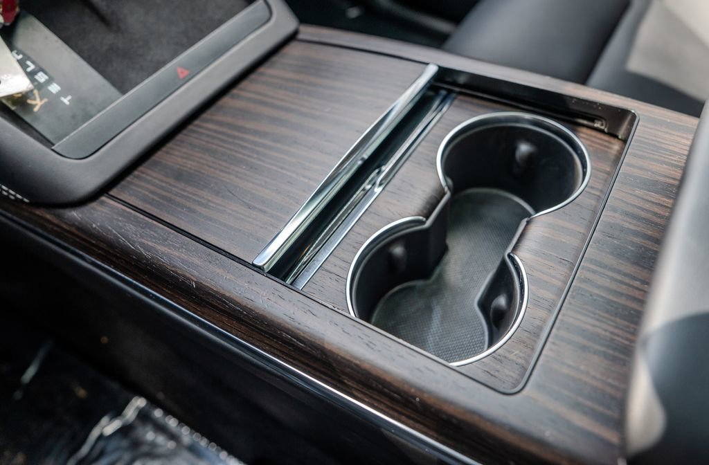 Used 2023 Tesla Model X image 12