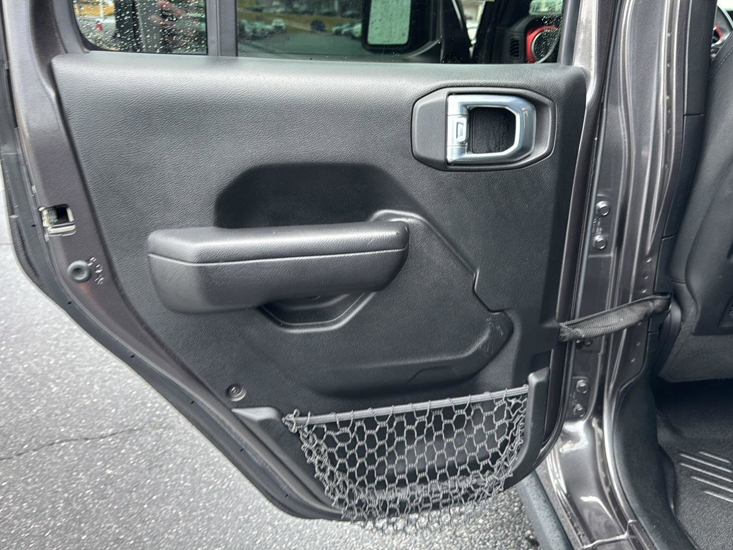 Used 2021 Jeep Wrangler Unlimited Rubicon image 17