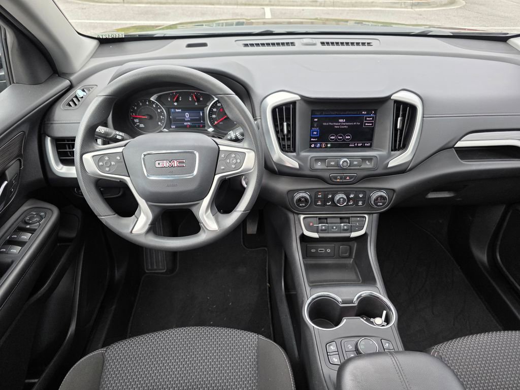 Used 2023 GMC Terrain SLE w/ Driver Convenience Package image 28