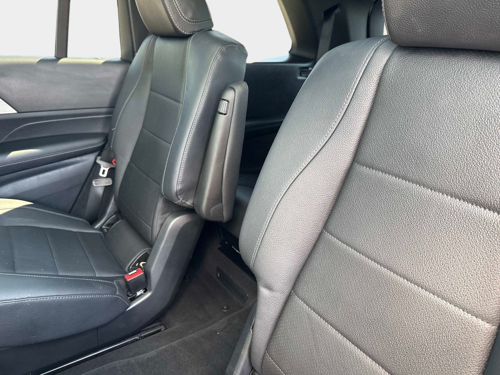 Certified 2024 Mercedes-Benz GLS 450 4MATIC image 13