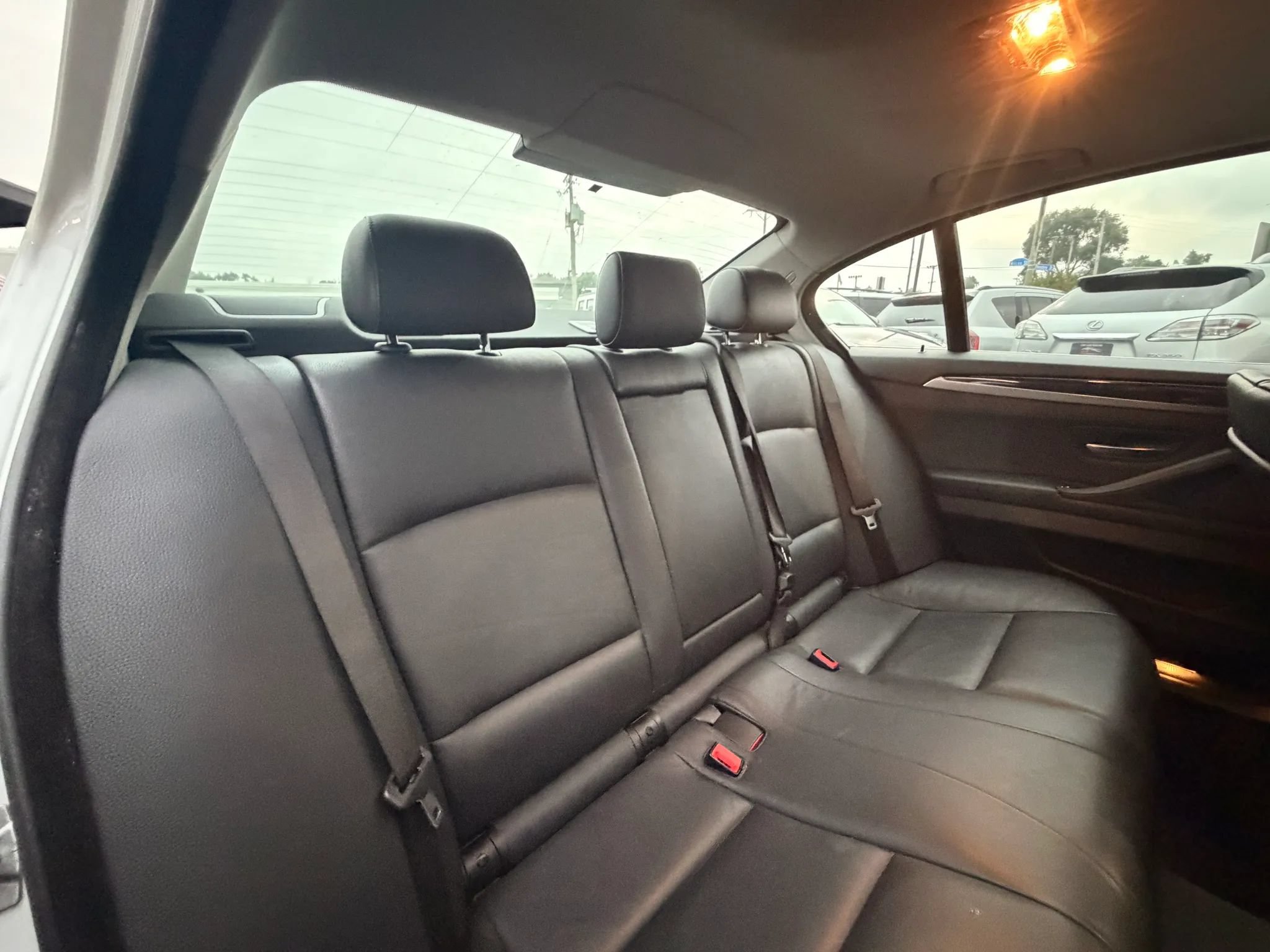 Used 2013 BMW 528i xDrive Sedan AWD/4WD image 26