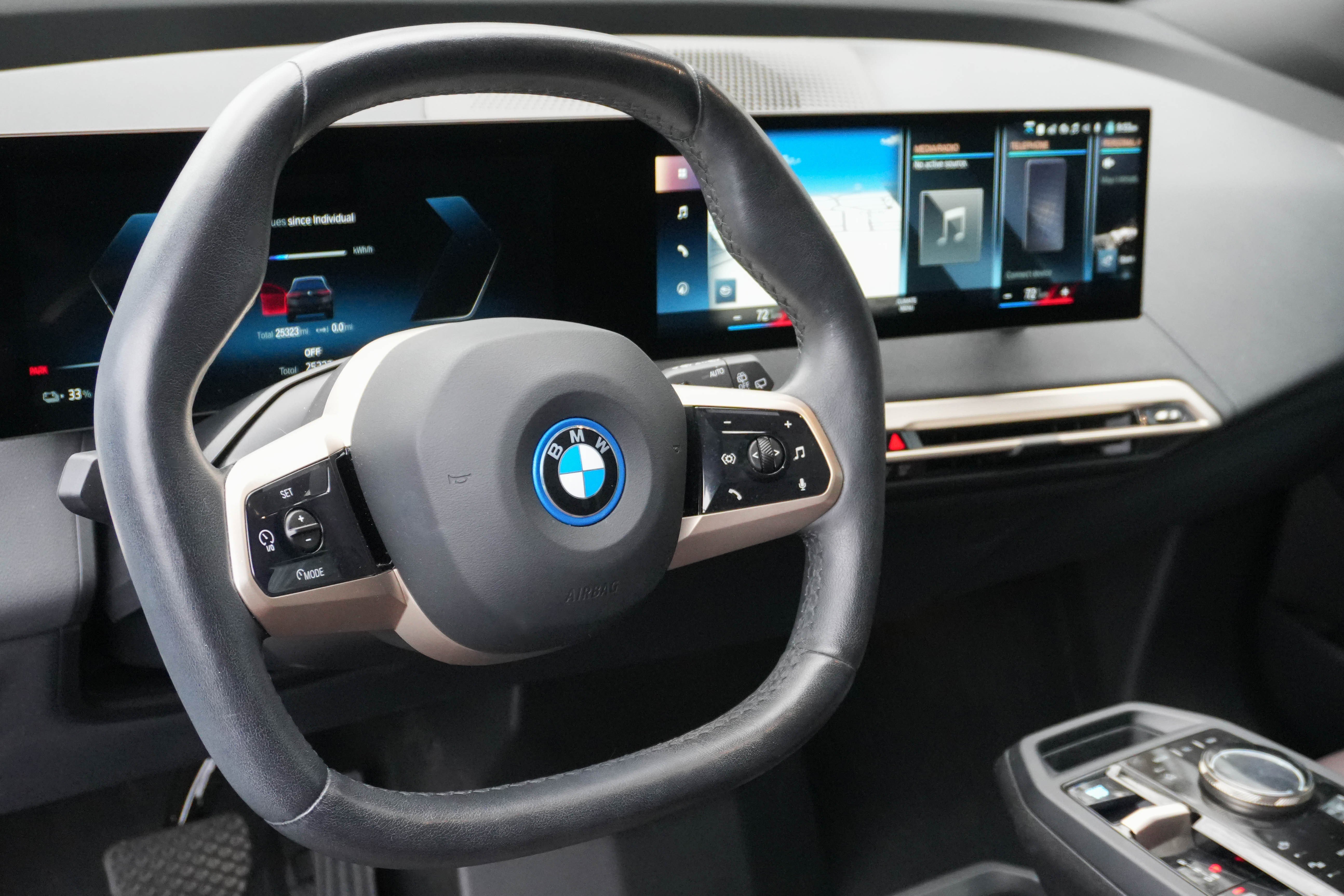 Certified 2023 BMW iX xDrive50 w/ Sport Package image 10