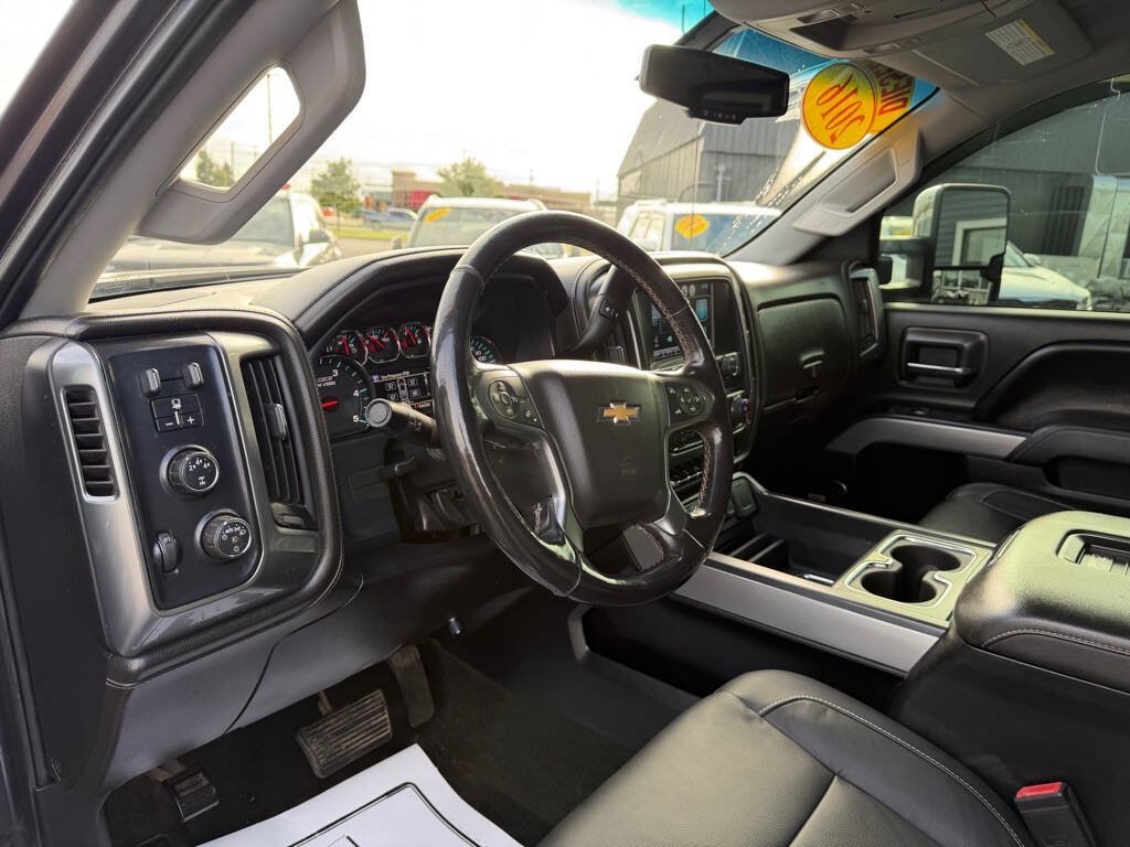 Used 2016 Chevrolet Silverado 2500 LTZ w/ LTZ Plus Package AWD/4WD image 16