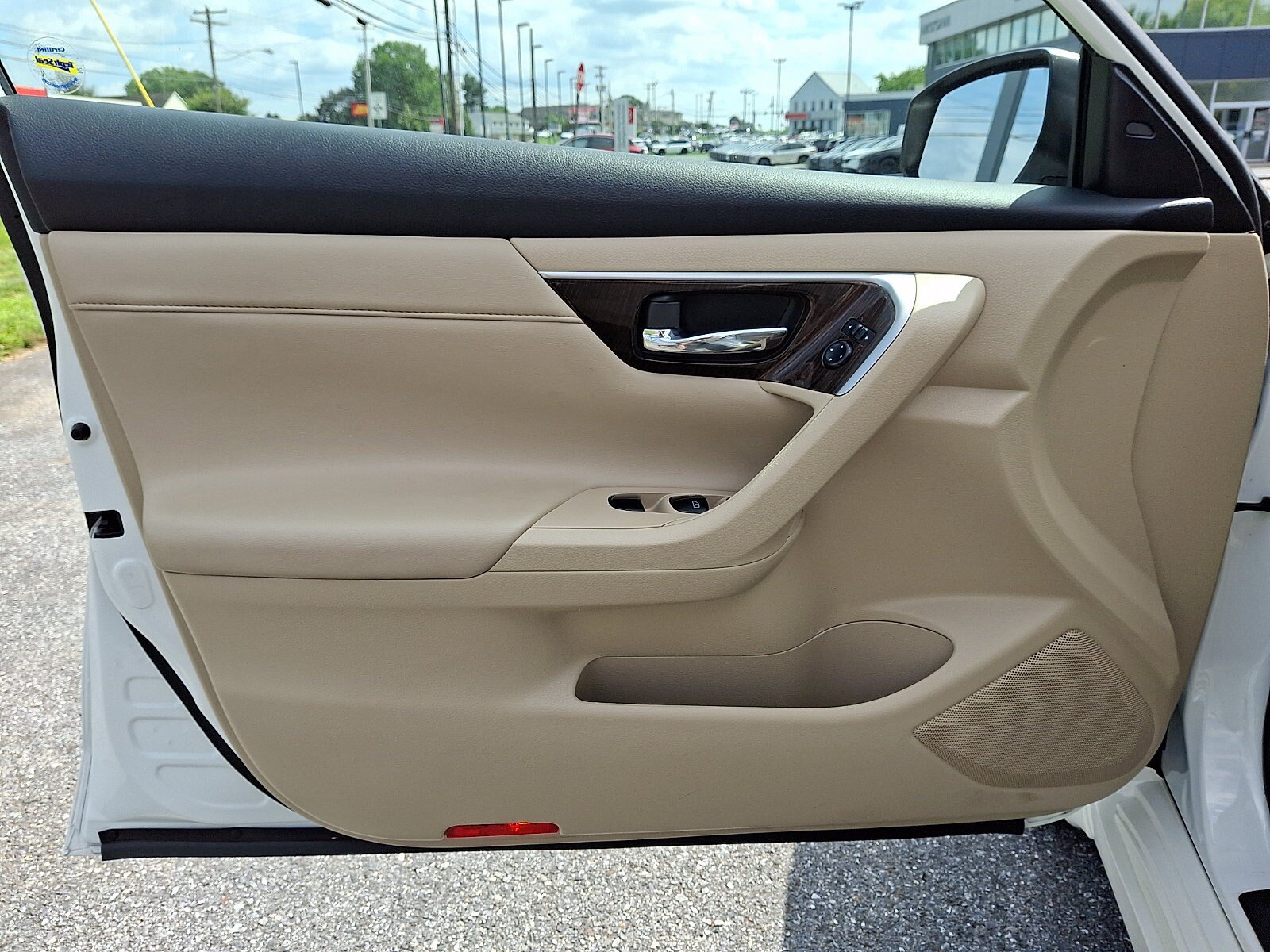 Used 2014 Nissan Altima 2.5 SL w/ Technology Package FWD image 13