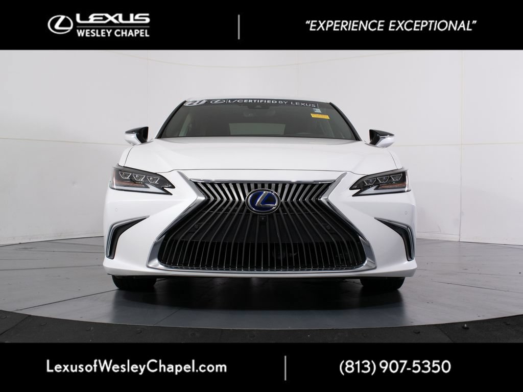 Used 2021 Lexus ES 300h Ultra Luxury w/ Accessory Package 2 FWD image 9
