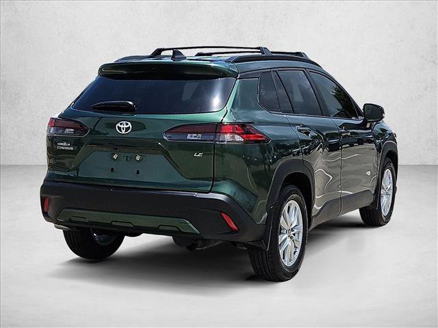 Used 2026 Toyota Corolla Cross LE w/ Moonroof Package FWD image 5
