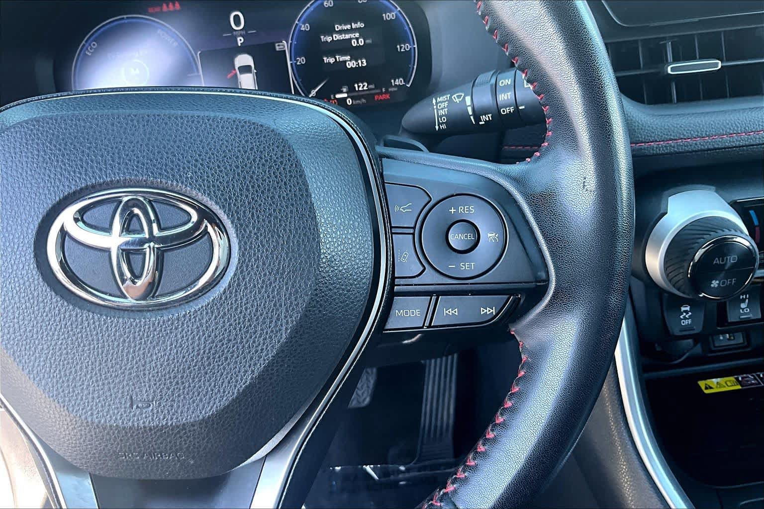Used 2023 Toyota RAV4 XSE AWD/4WD image 25