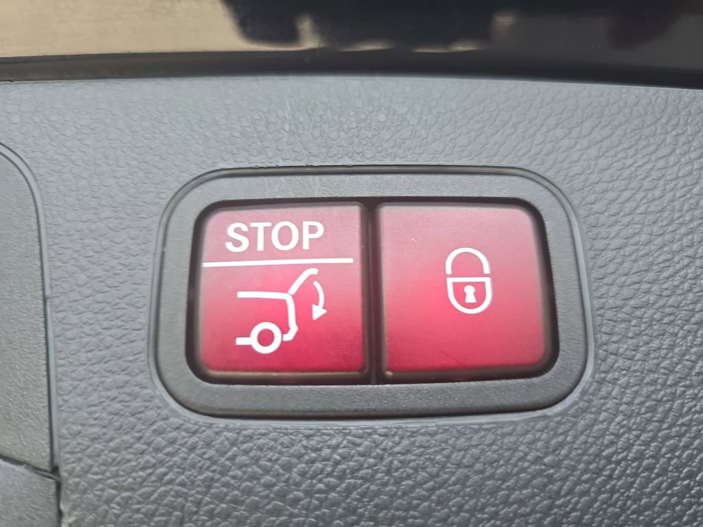 Certified 2022 Mercedes-Benz GLC 300 image 14