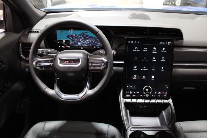 New 2026 GMC Terrain AT4 w/ Convenience Package III image 28