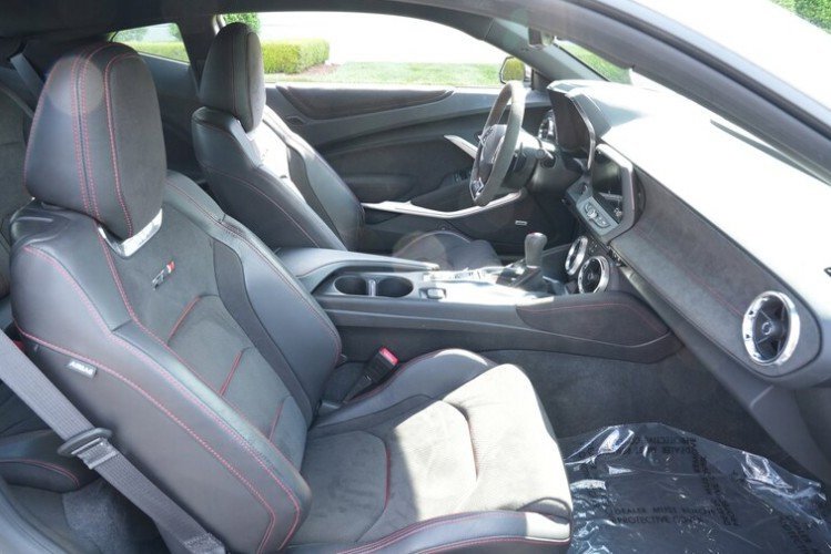 Used 2022 Chevrolet Camaro ZL1 image 6