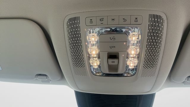 Used 2023 Mercedes-Benz GLS 450 4MATIC image 19