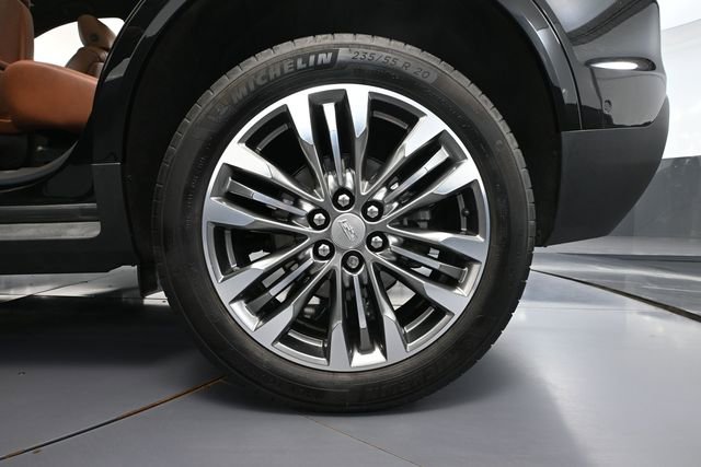 Used 2020 Cadillac XT5 Sportv AWD/4WD image 16