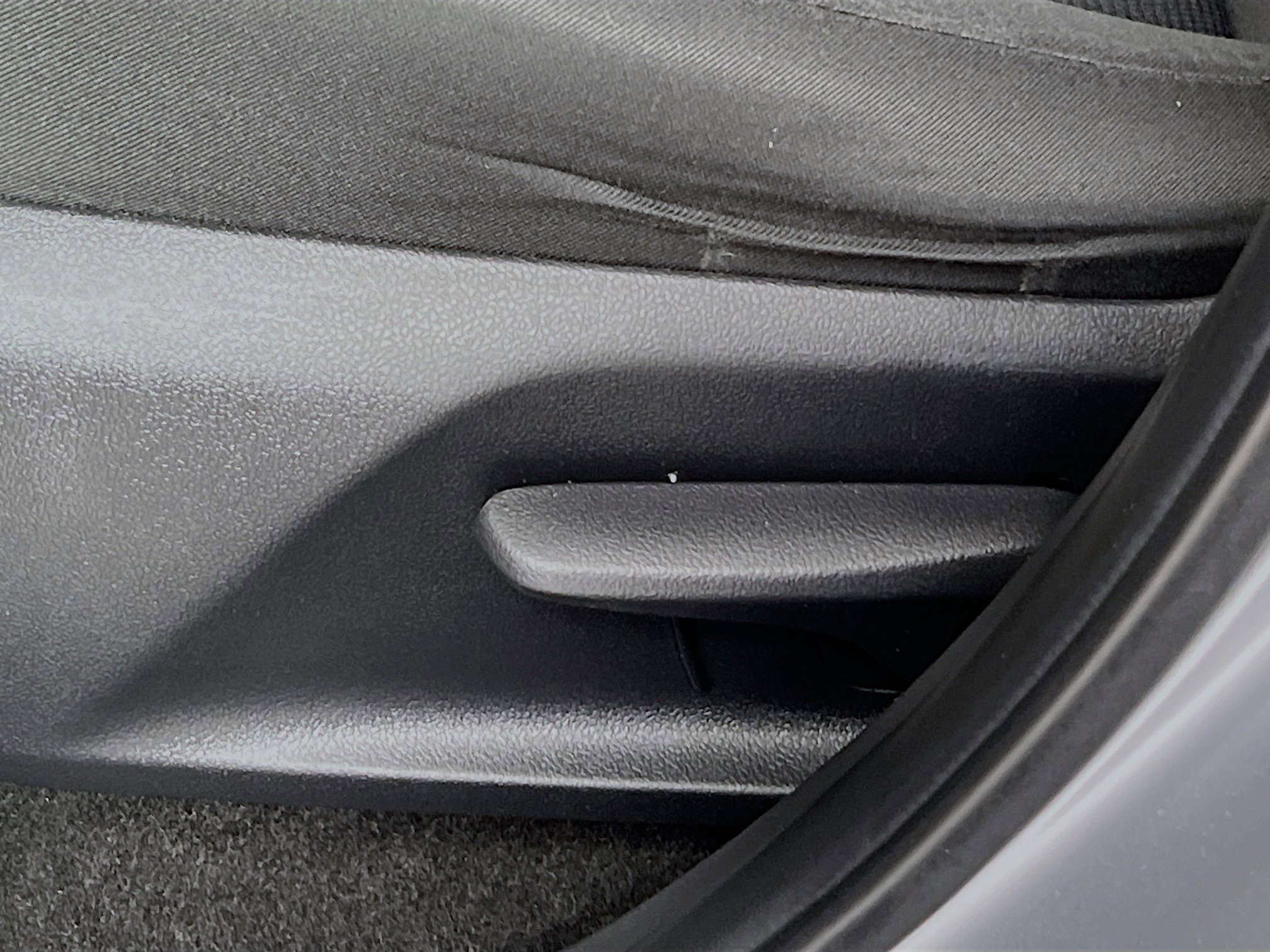 Used 2023 Toyota RAV4 LE image 16