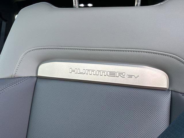 New 2024 GMC Hummer EV 3X w/ LPO, Illumination Package image 19