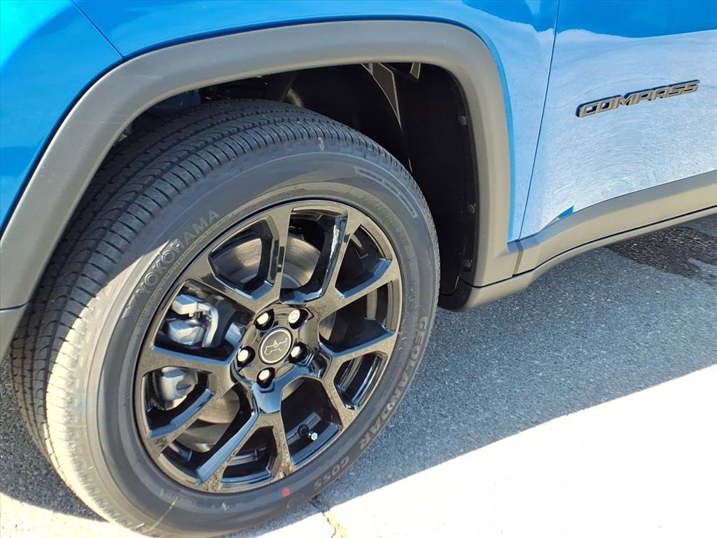 New 2026 Jeep Compass Latitude image 10