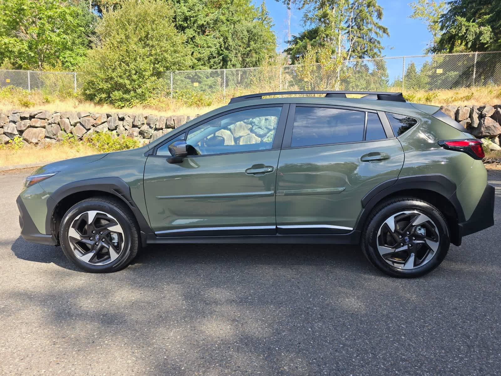 Certified 2025 Subaru Crosstrek 2.5i Limited w/ Crosstrek Mirror Package AWD/4WD image 3