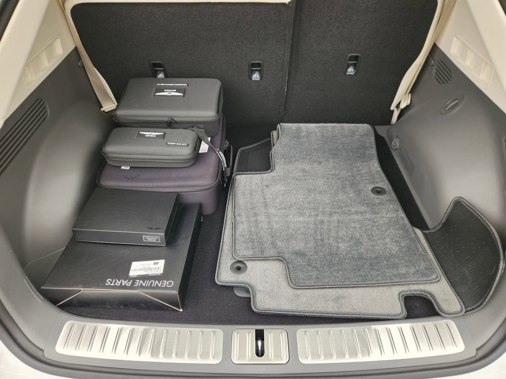 New 2026 Genesis GV60 RWD image 22