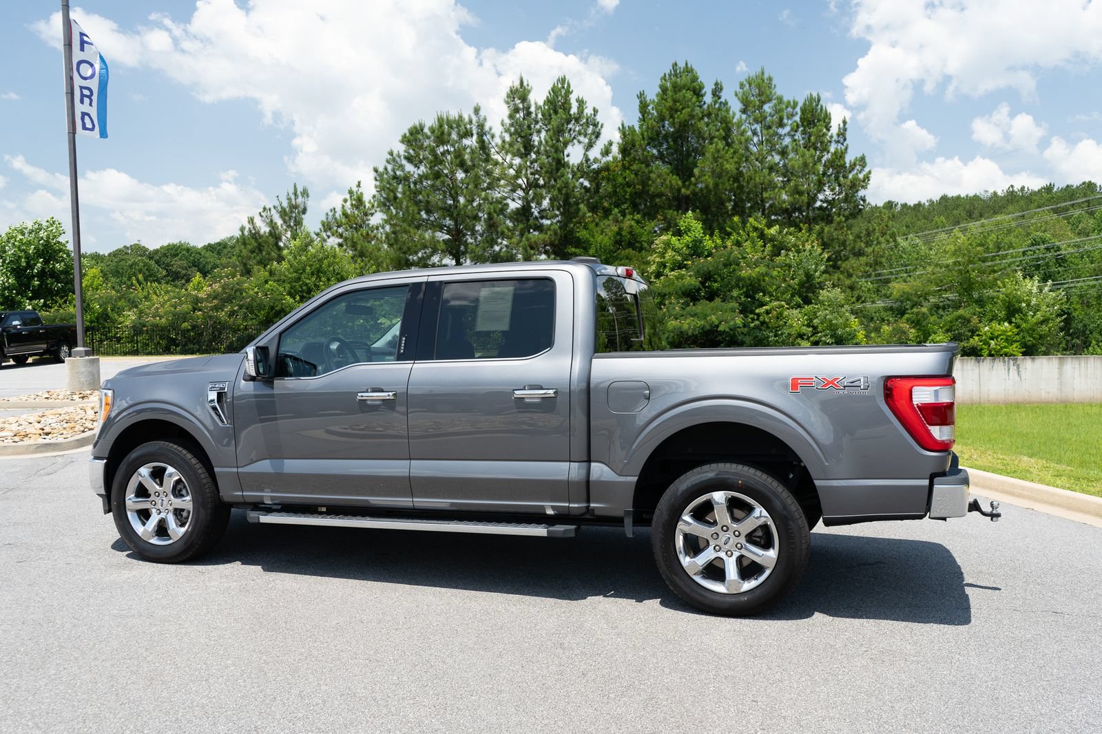 Used 2021 Ford F150 Lariat AWD/4WD image 7