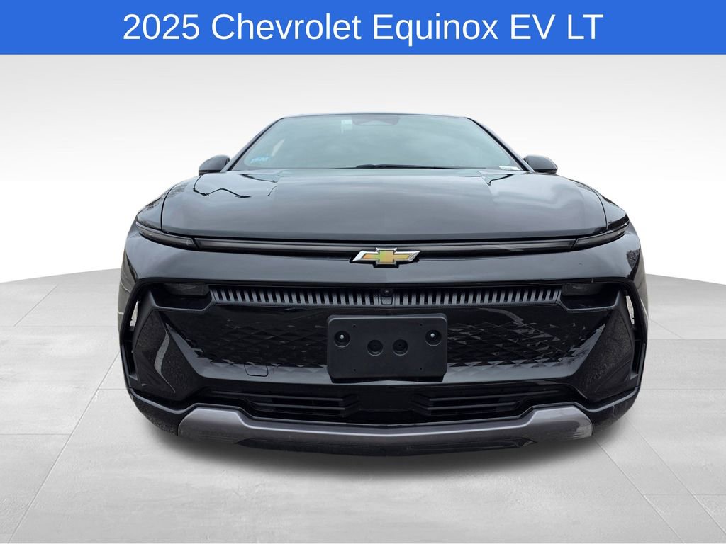 Used 2025 Chevrolet Equinox EV LT image 9