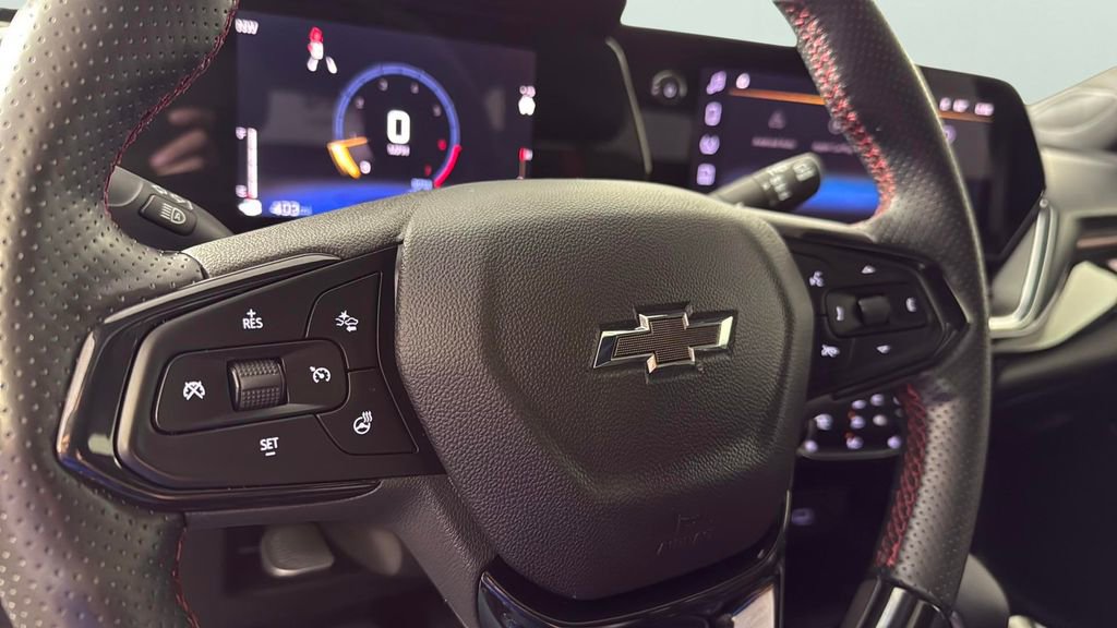 Used 2024 Chevrolet Trax RS w/ Sunroof Package image 23