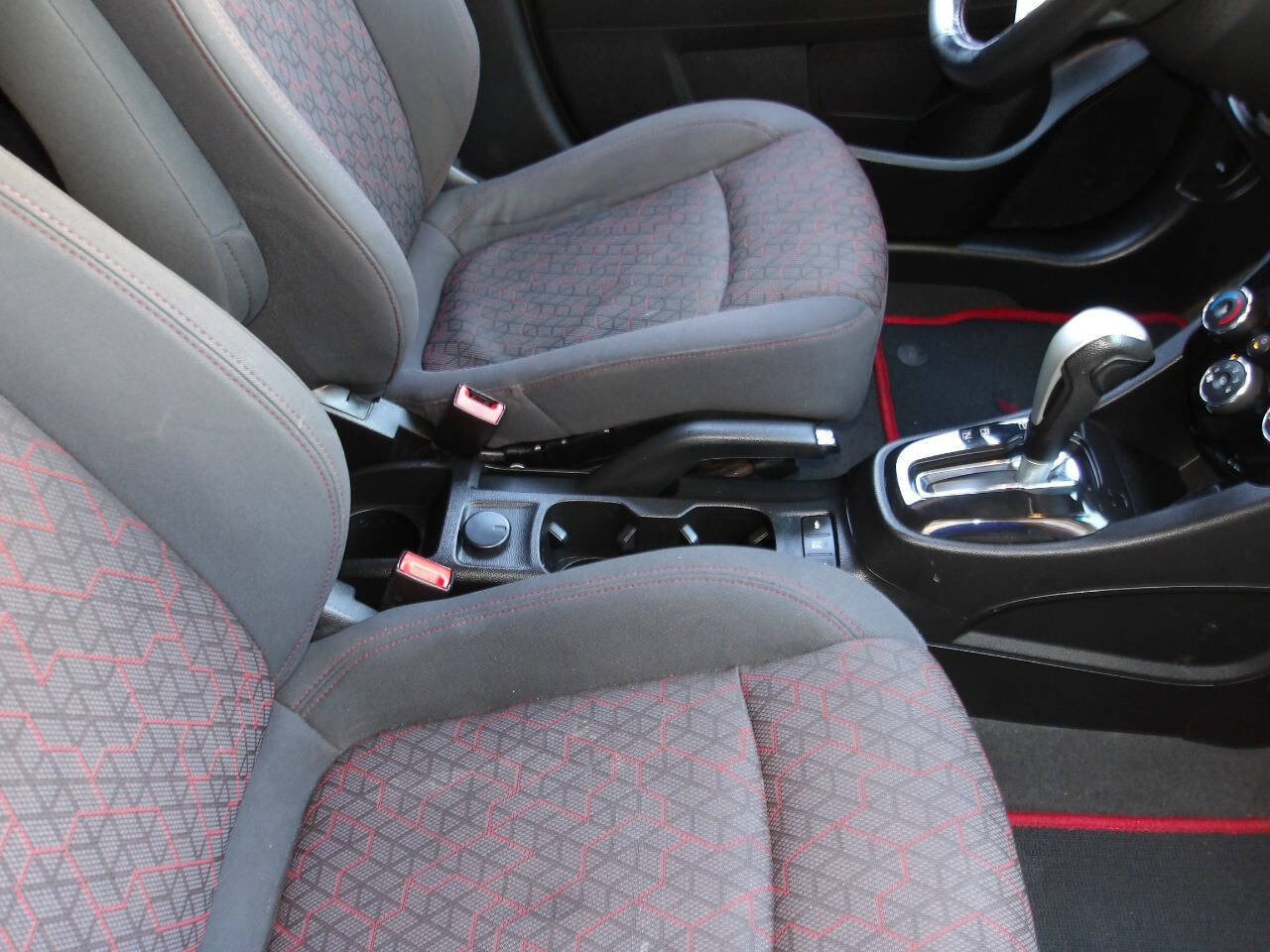 Used 2019 Chevrolet Sonic LT w/ Convenience Package FWD image 29