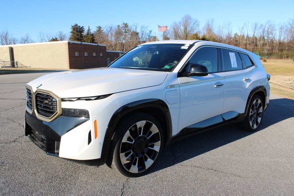 New 2023 BMW XM image 4