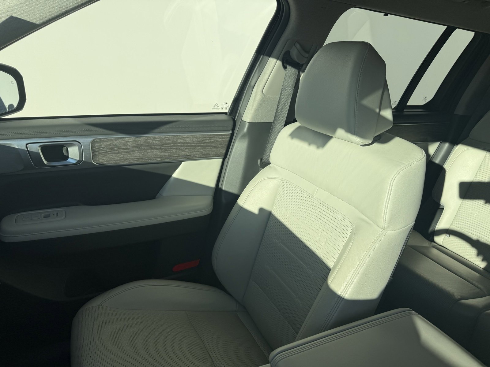 Used 2024 Hyundai Santa Fe Limited image 26