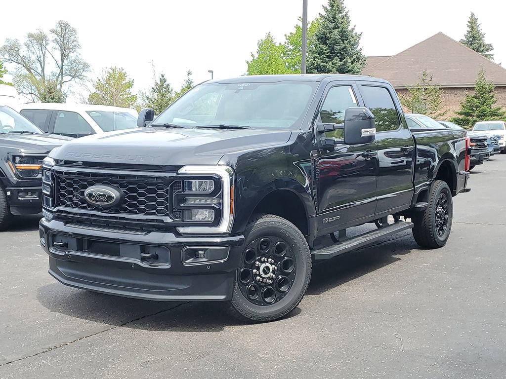 New 2026 Ford F350 Lariat w/ Black Appearance Package AWD/4WD 360° Tour