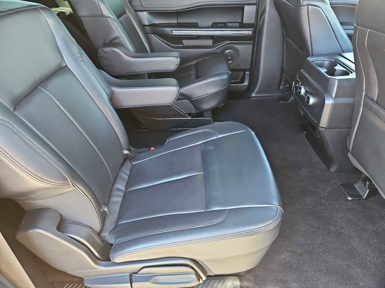 Used 2021 Ford Expedition Max XLT image 22