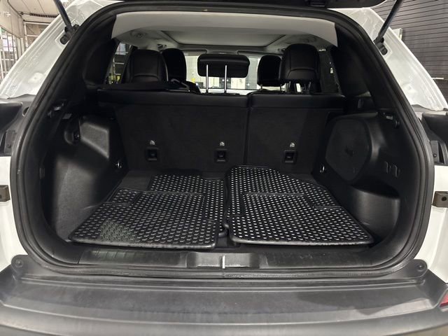 Used 2022 Jeep Cherokee Latitude w/ Sun & Sound Group image 32