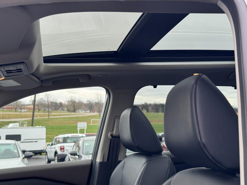 Used 2023 Nissan Rogue SV w/ SV Premium B Package image 25