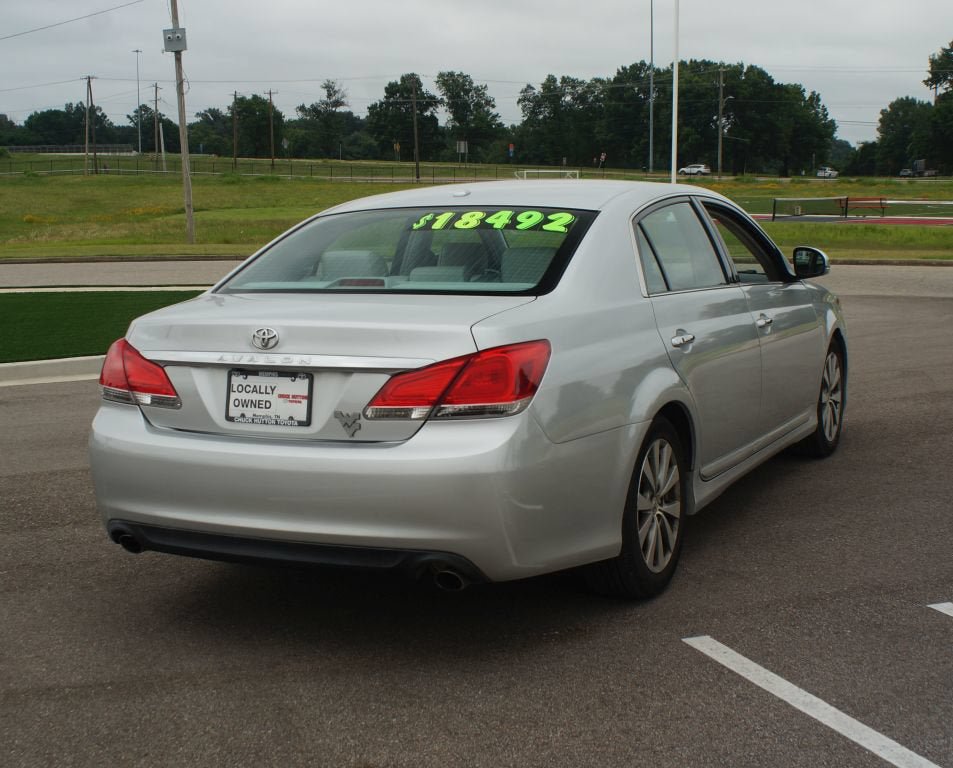 Used 2012 Toyota Avalon Limited FWD image 14